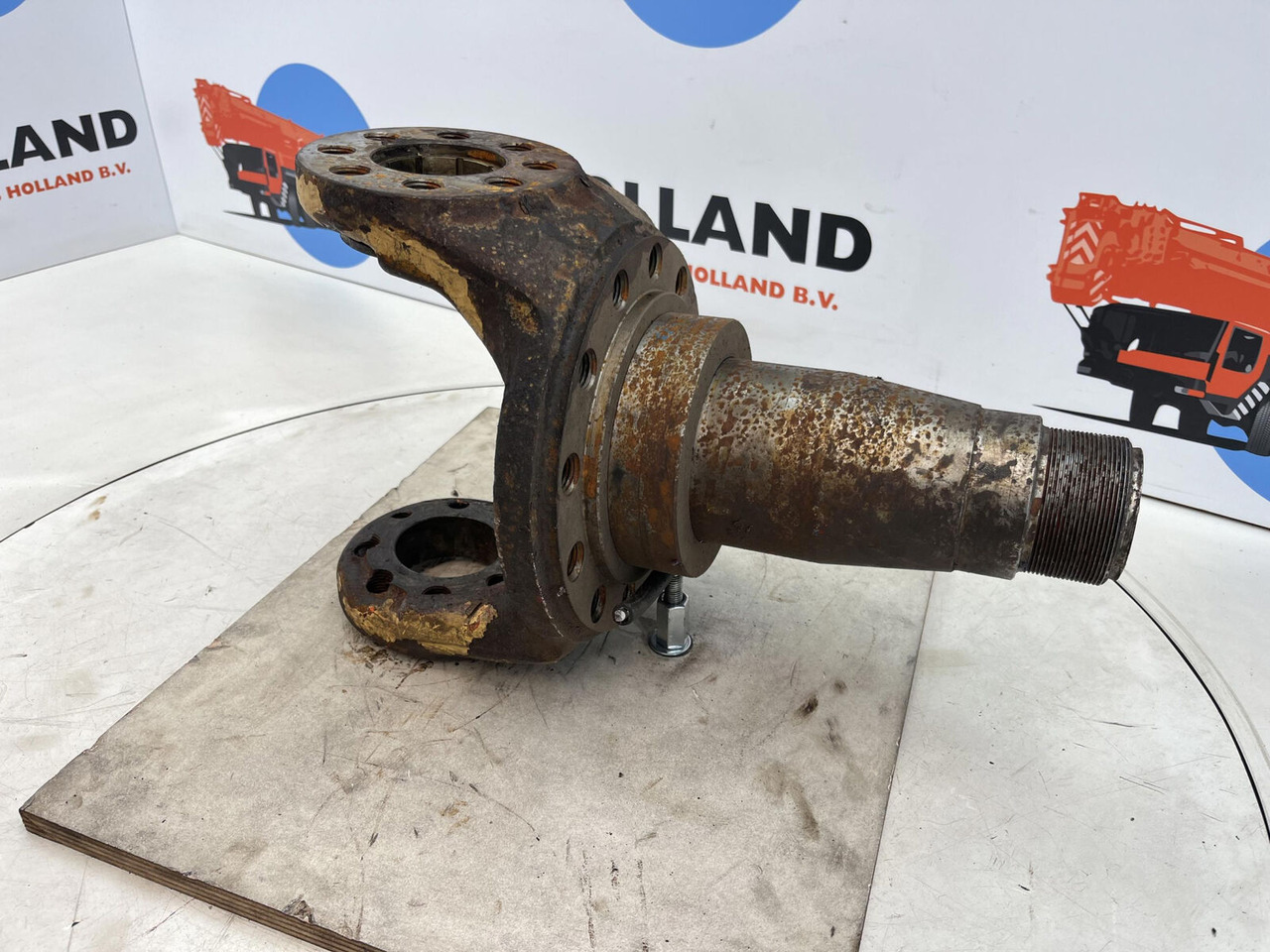 Terex HC 340 Steering knuckle 12 holes axle 2 - Рукавец за Кран: слика 3 Terex HC 340 Steering knuckle 12 holes axle 2 - Рукавец за Кран: слика 3