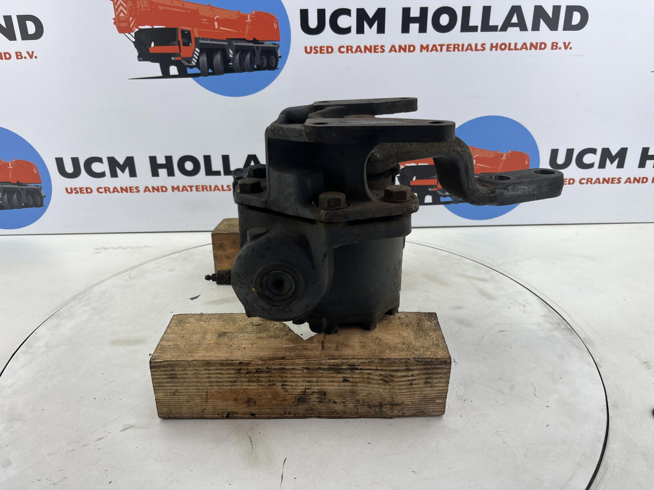 Terex ZF Steering box 135bar - Управувачки механизам за Кран: слика 2 Terex ZF Steering box 135bar - Управувачки механизам за Кран: слика 2