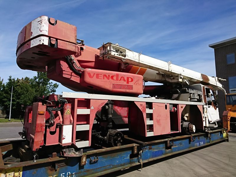 Terex demag AC 35 for parts - Кран за секакви терени: слика 2 Terex demag AC 35 for parts - Кран за секакви терени: слика 2