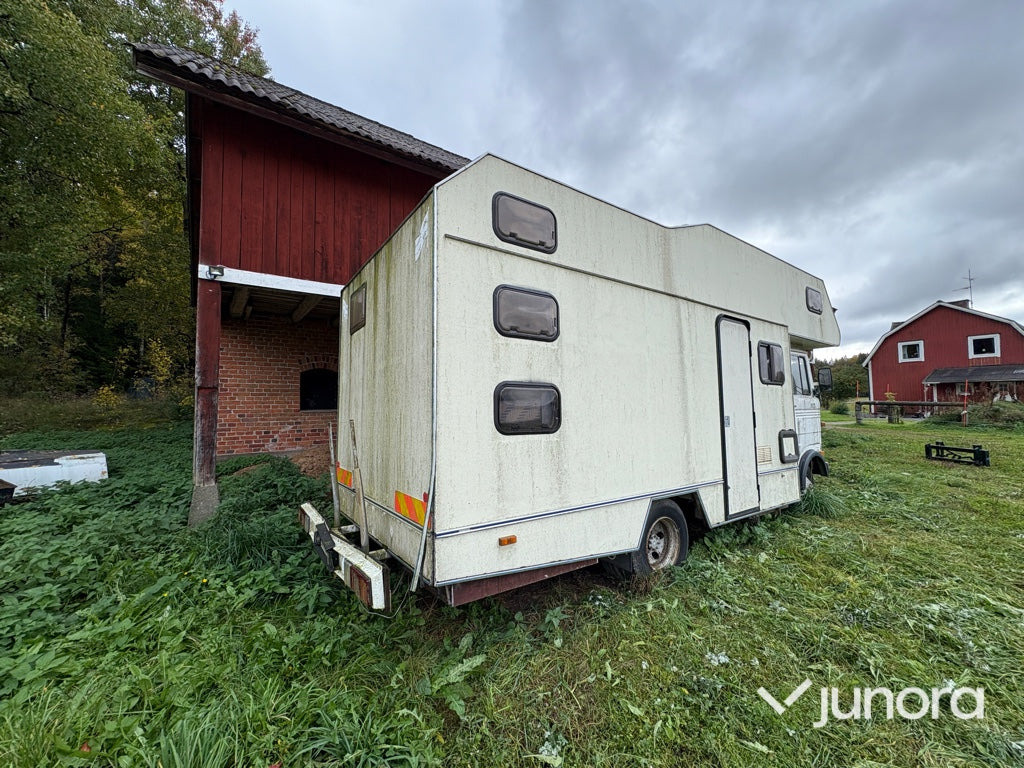 Husbil MERCEDES BENZ LP 608/32 - Алковен кампер: слика 4 Husbil MERCEDES BENZ LP 608/32 - Алковен кампер: слика 4