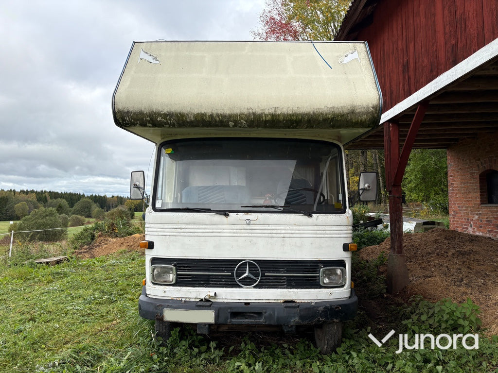 Husbil MERCEDES BENZ LP 608/32 - Алковен кампер: слика 2 Husbil MERCEDES BENZ LP 608/32 - Алковен кампер: слика 2