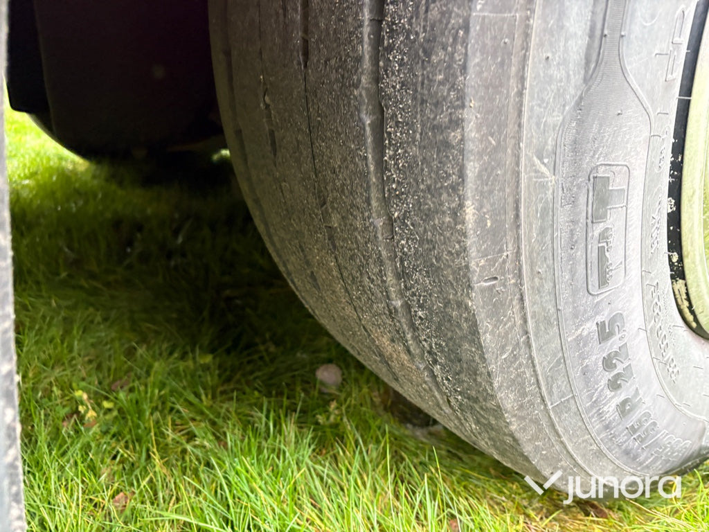 Камион сандучар Skåpbil - Scania R410LB: слика 21