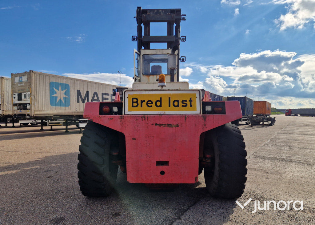 Svetruck 45120 Container Truck - Ракувач со контејнери: слика 3 Svetruck 45120 Container Truck - Ракувач со контејнери: слика 3