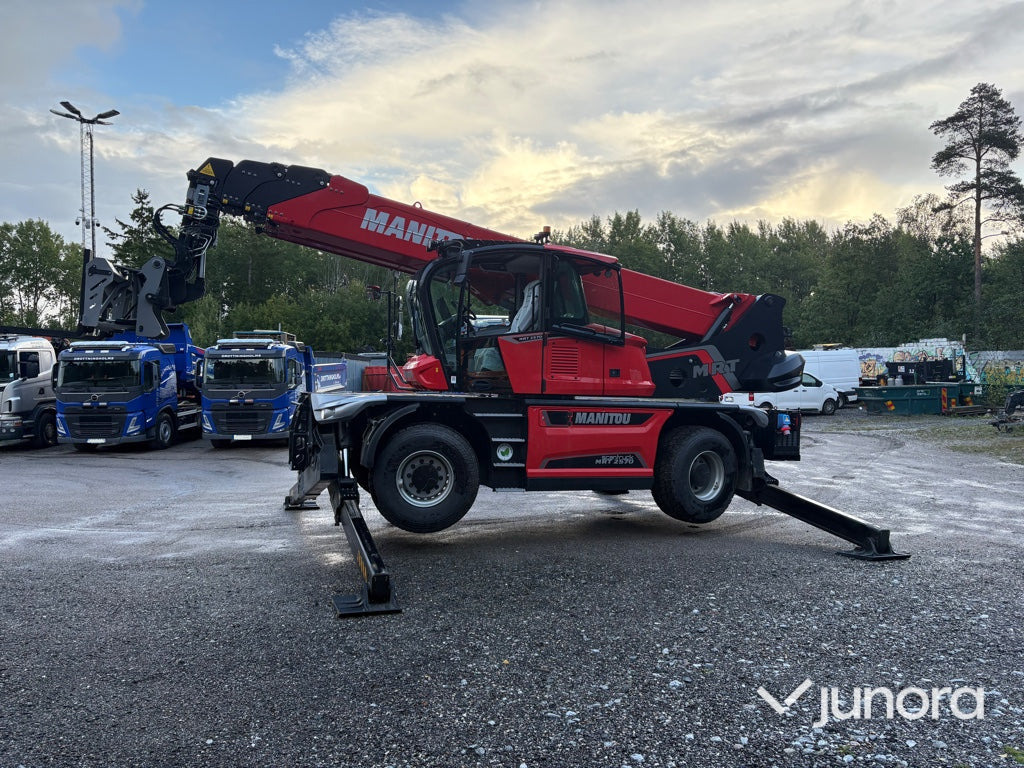 Teleskoplastare - Manitou, MRT 2570, inkl. tillbehör - Телескопски ракувач: слика 1 Teleskoplastare - Manitou, MRT 2570, inkl. tillbehör - Телескопски ракувач: слика 1