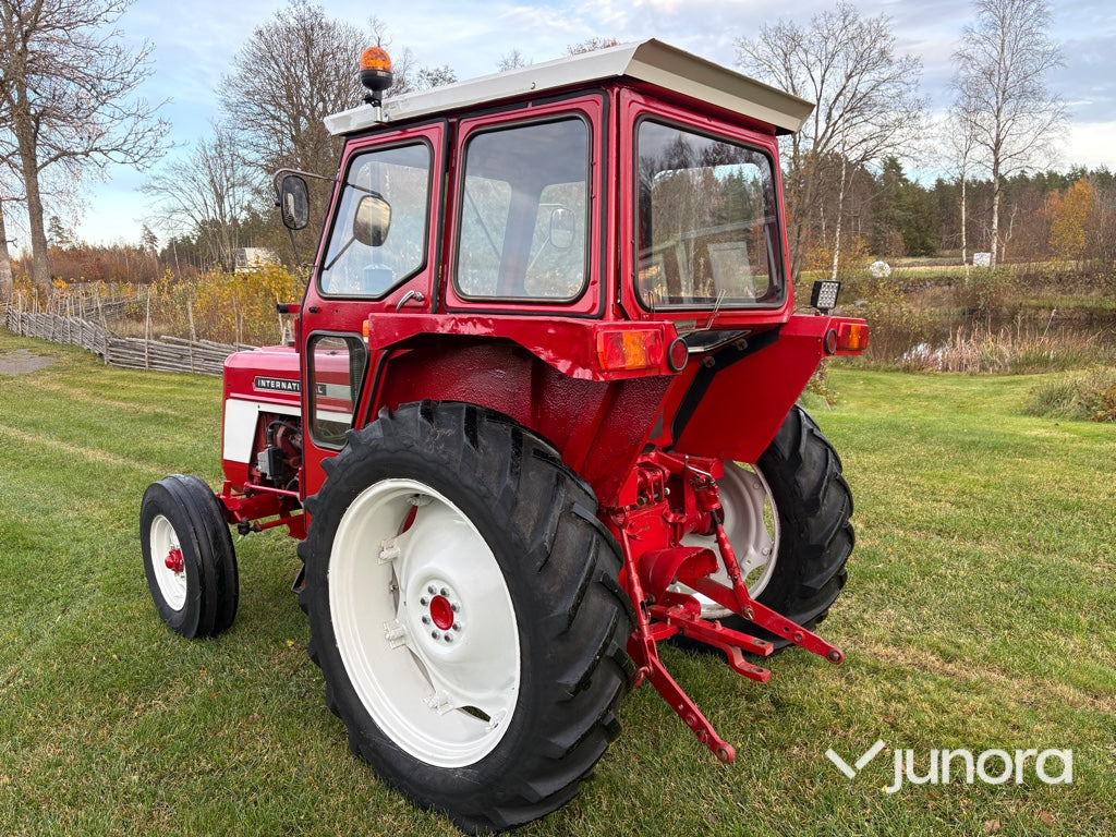 Traktor - International 444 - Трактор: слика 3 Traktor - International 444 - Трактор: слика 3