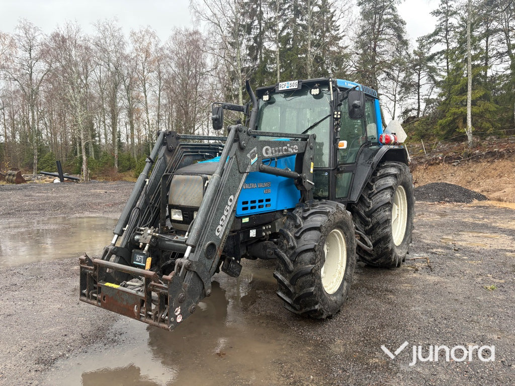 Traktor - Valtra 6550-4 med frontlastare - Трактор: слика 1 Traktor - Valtra 6550-4 med frontlastare - Трактор: слика 1