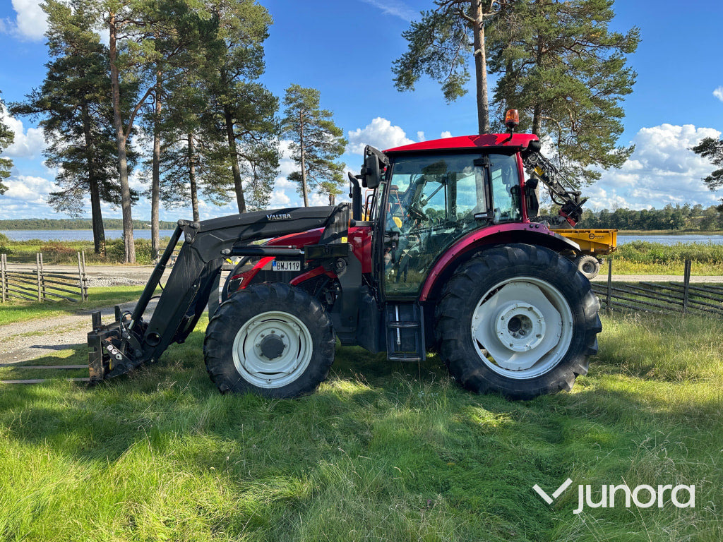 Valtra A134 med lastare - Трактор: слика 2 Valtra A134 med lastare - Трактор: слика 2