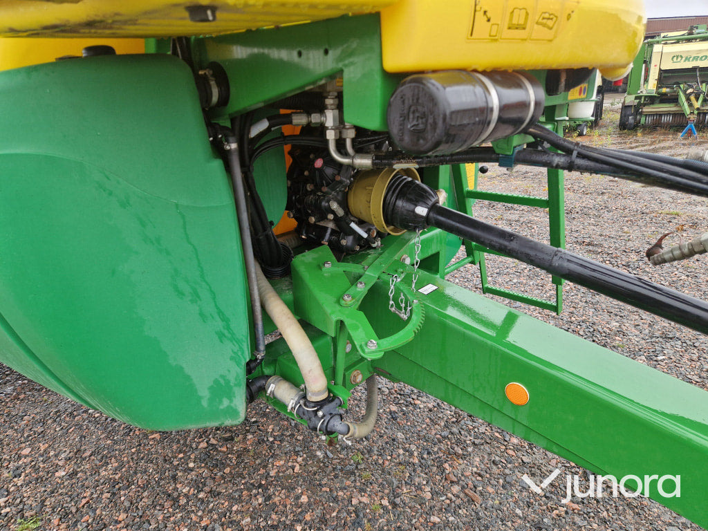 Växtskyddsspruta John Deere M740i - Стазен распрскувач: слика 5 Växtskyddsspruta John Deere M740i - Стазен распрскувач: слика 5