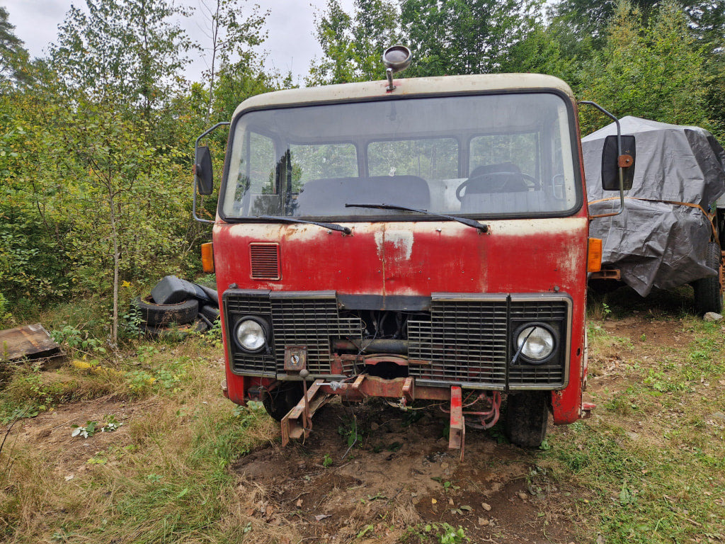 Veteranlastbil Volvo F85 - Камион со кабинска шасија: слика 2 Veteranlastbil Volvo F85 - Камион со кабинска шасија: слика 2
