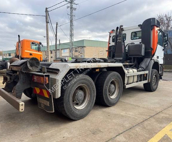 Mercedes Actros 3346 - Камион со кука за подигање: слика 2 Mercedes Actros 3346 - Камион со кука за подигање: слика 2