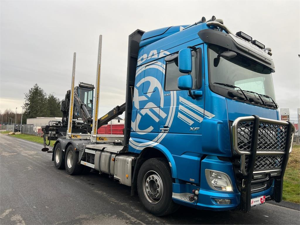 DAF XF530 FAT 6x4 - Камион за дрва: слика 1 DAF XF530 FAT 6x4 - Камион за дрва: слика 1