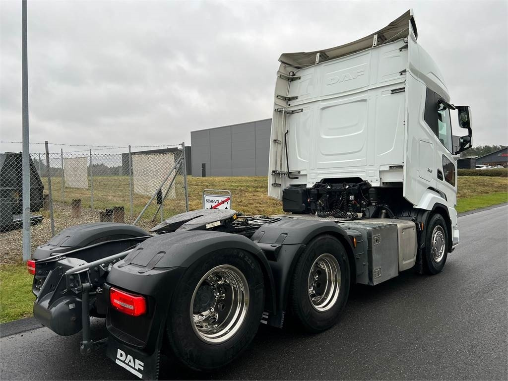 DAF XF530 FTS 6x2 - Камион влекач: слика 2 DAF XF530 FTS 6x2 - Камион влекач: слика 2