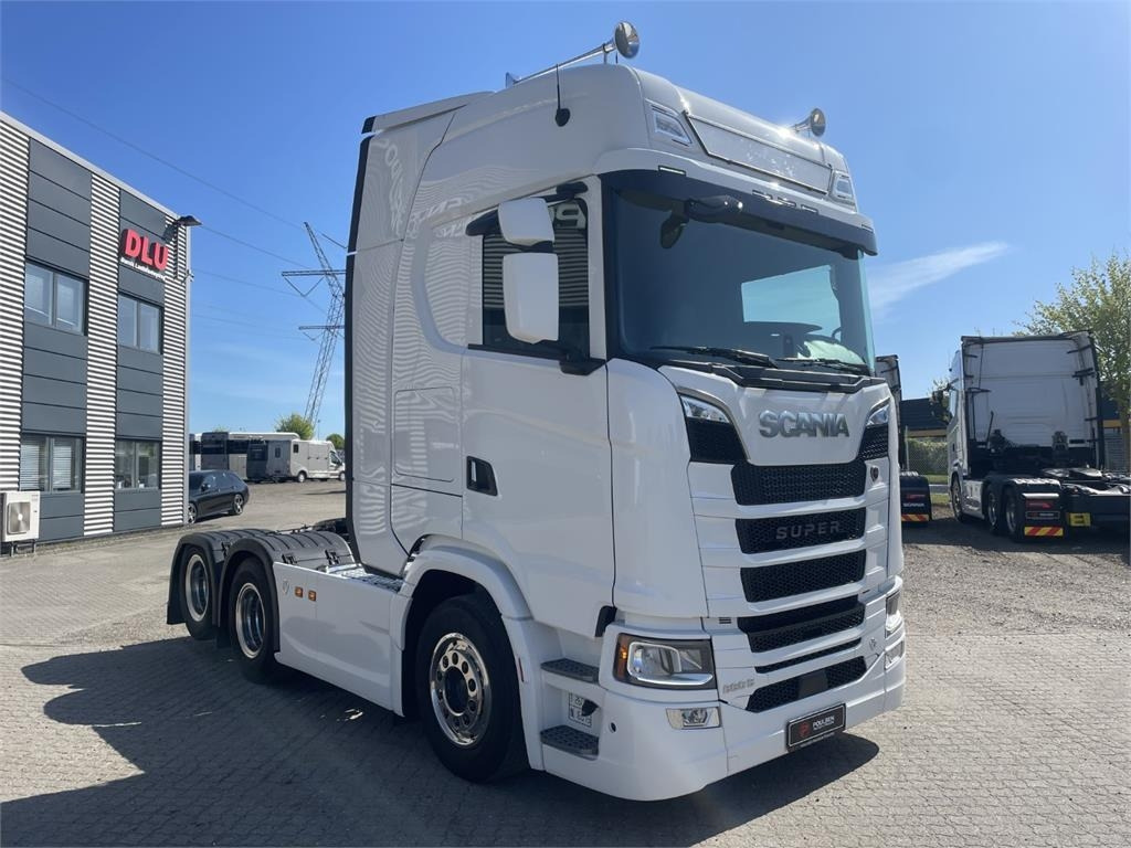 Scania S660 A 6x2 NB 2950 - Камион влекач: слика 1 Scania S660 A 6x2 NB 2950 - Камион влекач: слика 1