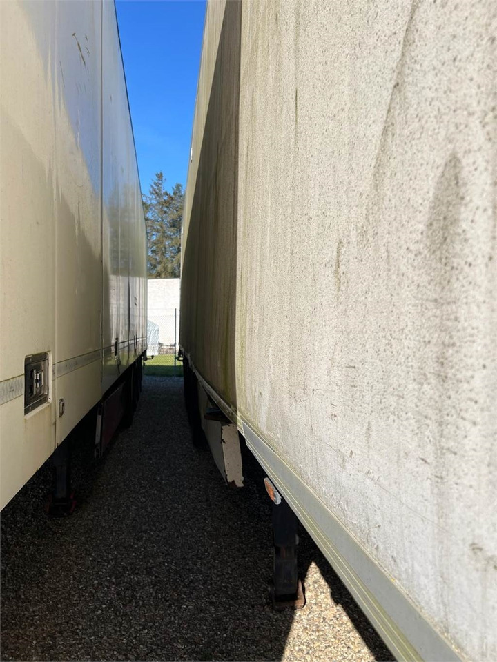 Krone 13,6 mtr boks - Полуприколка сандучар: слика 2 Krone 13,6 mtr boks - Полуприколка сандучар: слика 2