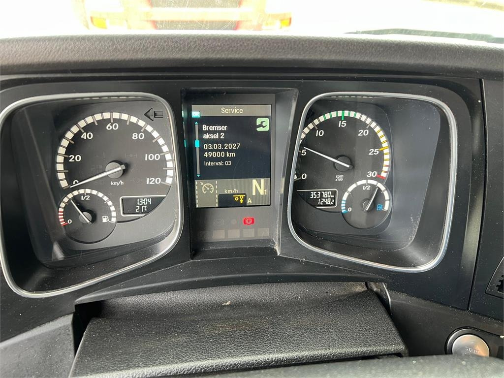 Камион ладилник Mercedes-Benz Actros 2530 L 6x2*4: слика 8