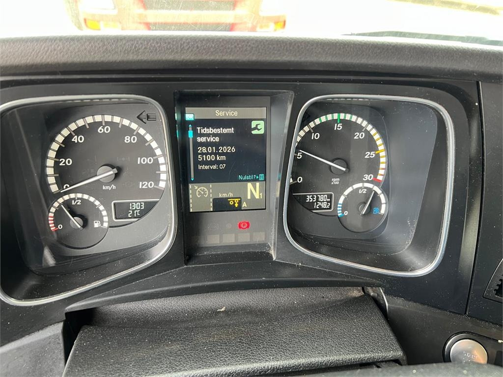 Камион ладилник Mercedes-Benz Actros 2530 L 6x2*4: слика 6
