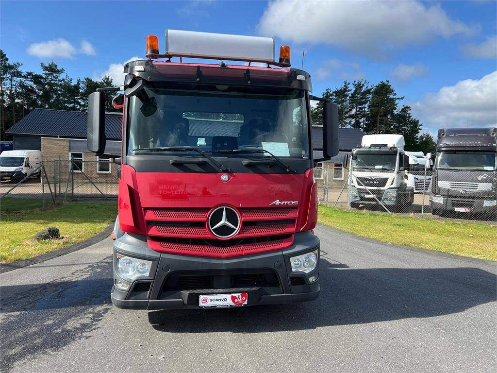 Mercedes-Benz Antos 2543 - Камион за подигање контејнери: слика 5 Mercedes-Benz Antos 2543 - Камион за подигање контејнери: слика 5