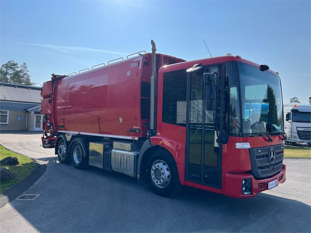 Mercedes-Benz Econic 2630L ENA 4 kammer NTM - Камион за ѓубре: слика 3 Mercedes-Benz Econic 2630L ENA 4 kammer NTM - Камион за ѓубре: слика 3