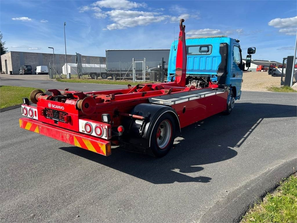 Mitsubishi Fuso CANTER 9C150 - Камион со кука за подигање: слика 3 Mitsubishi Fuso CANTER 9C150 - Камион со кука за подигање: слика 3