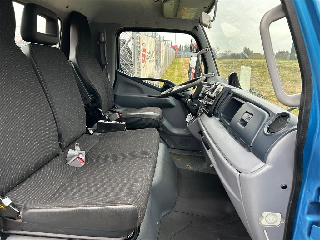 Mitsubishi Fuso CANTER 9C150 - Камион со кука за подигање: слика 5 Mitsubishi Fuso CANTER 9C150 - Камион со кука за подигање: слика 5