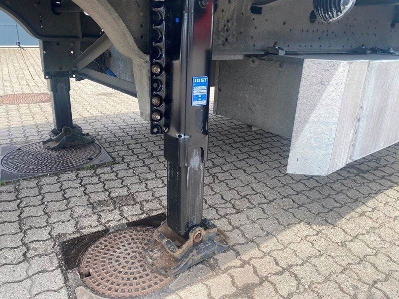 Полуприколка платформа Schmitz 3-aks Mega trailer: слика 18 Полуприколка платформа Schmitz 3-aks Mega trailer: слика 18