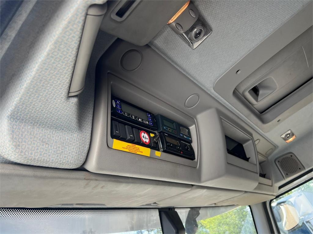 Камион ладилник Volvo FE320 18 ton: слика 11