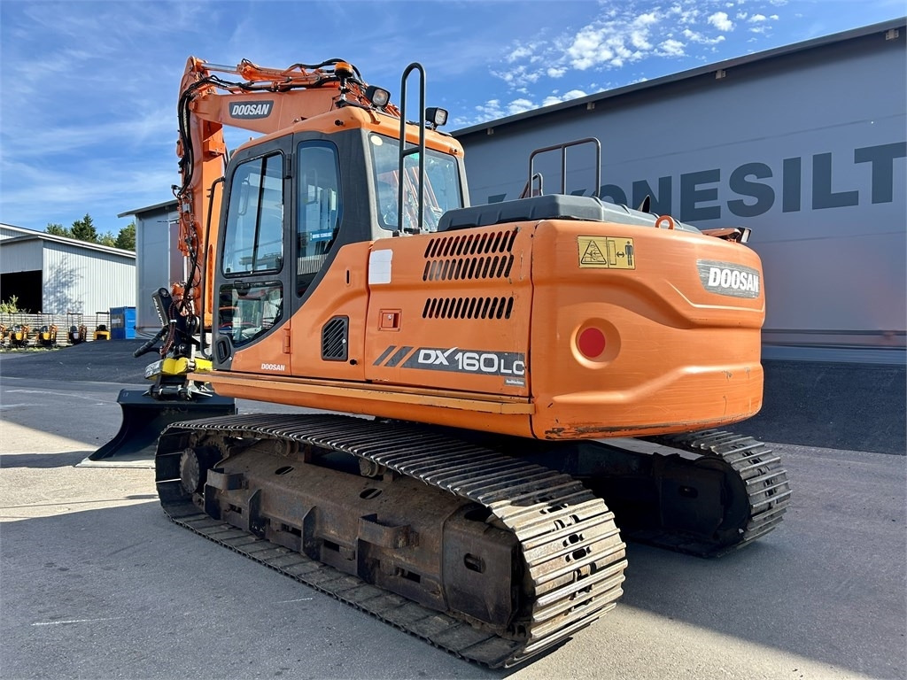 Doosan DX160LC-3 KALLISTAJA+PYÖRITTÄJÄ - Багер гасеничар: слика 2 Doosan DX160LC-3 KALLISTAJA+PYÖRITTÄJÄ - Багер гасеничар: слика 2