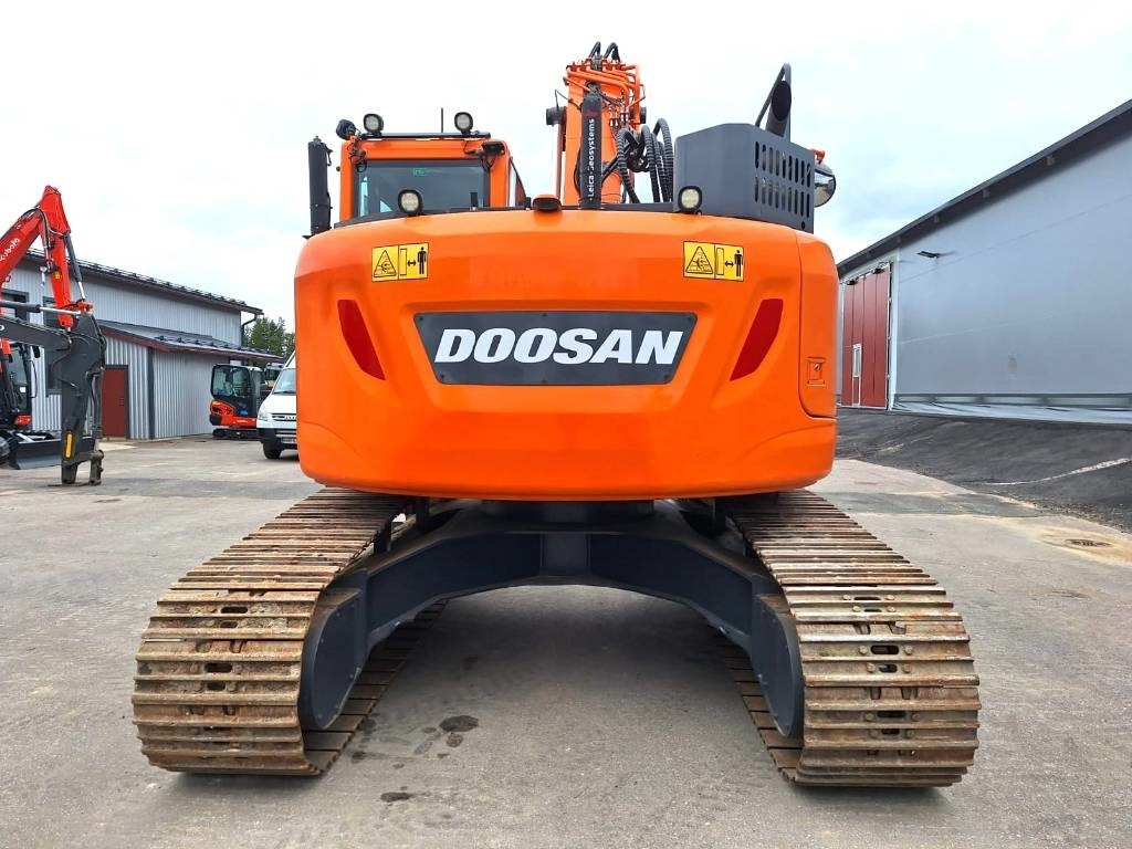 Doosan MYYTY! SOLD! DX235LCR-5 PYÖRITTÄJÄ - Багер гасеничар: слика 3 Doosan MYYTY! SOLD! DX235LCR-5 PYÖRITTÄJÄ - Багер гасеничар: слика 3