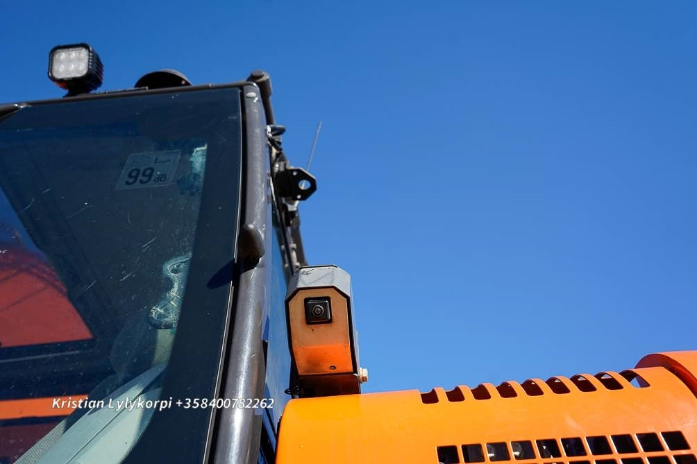 Багер гасеничар Hitachi ZX135US-6 METSÄALUSTALLA: слика 24