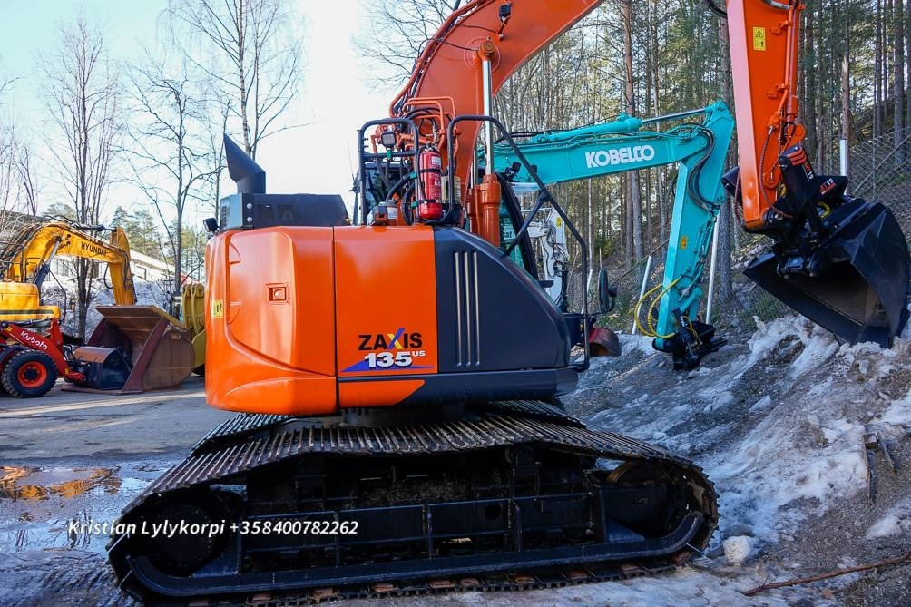 Багер гасеничар Hitachi ZX135US-6 METSÄALUSTALLA: слика 43