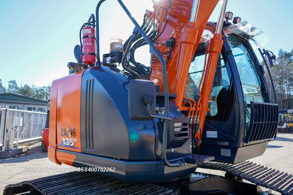 Багер гасеничар Hitachi ZX135US-6 METSÄALUSTALLA: слика 8