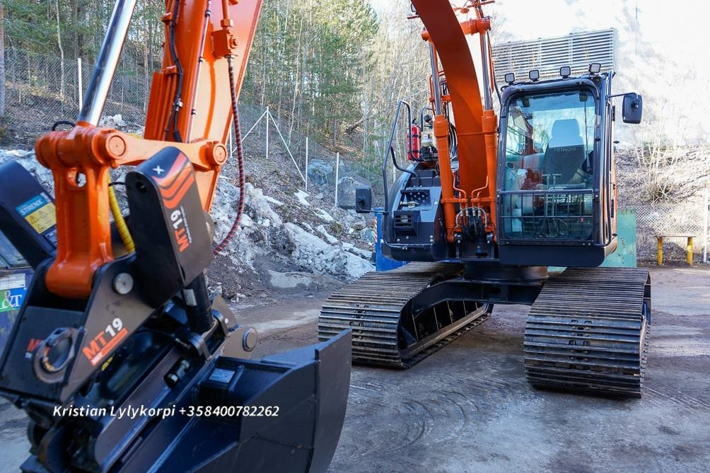 Багер гасеничар Hitachi ZX135US-6 METSÄALUSTALLA: слика 37