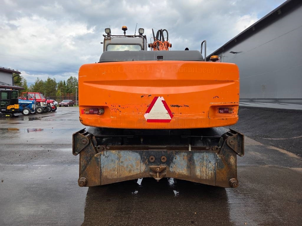 Hitachi ZX160 W PYÖRITTÄJÄLLÄ - Багер на тркала: слика 3 Hitachi ZX160 W PYÖRITTÄJÄLLÄ - Багер на тркала: слика 3