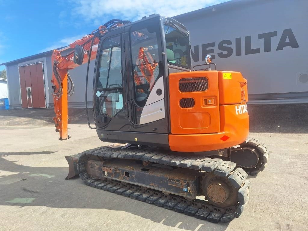 Hitachi ZX85US-6 PIENET TUNNIT - Мини багер: слика 2 Hitachi ZX85US-6 PIENET TUNNIT - Мини багер: слика 2