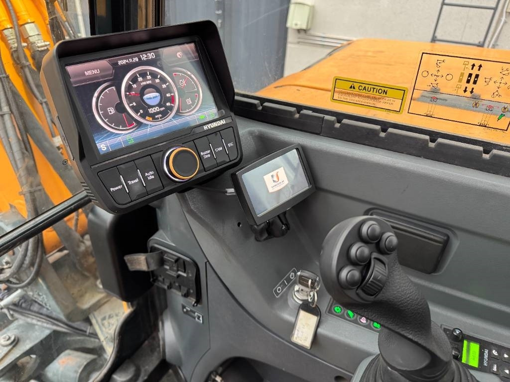 Мини багер Hyundai R80CR-9A PYÖRITTÄJÄLLÄ: слика 10