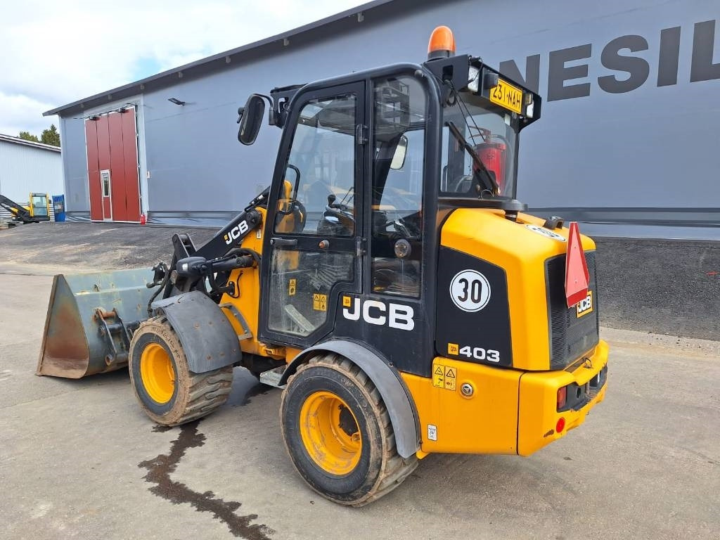 JCB 403 PIIKIT JA KAUHA - Земјоделски натоварувач: слика 2 JCB 403 PIIKIT JA KAUHA - Земјоделски натоварувач: слика 2