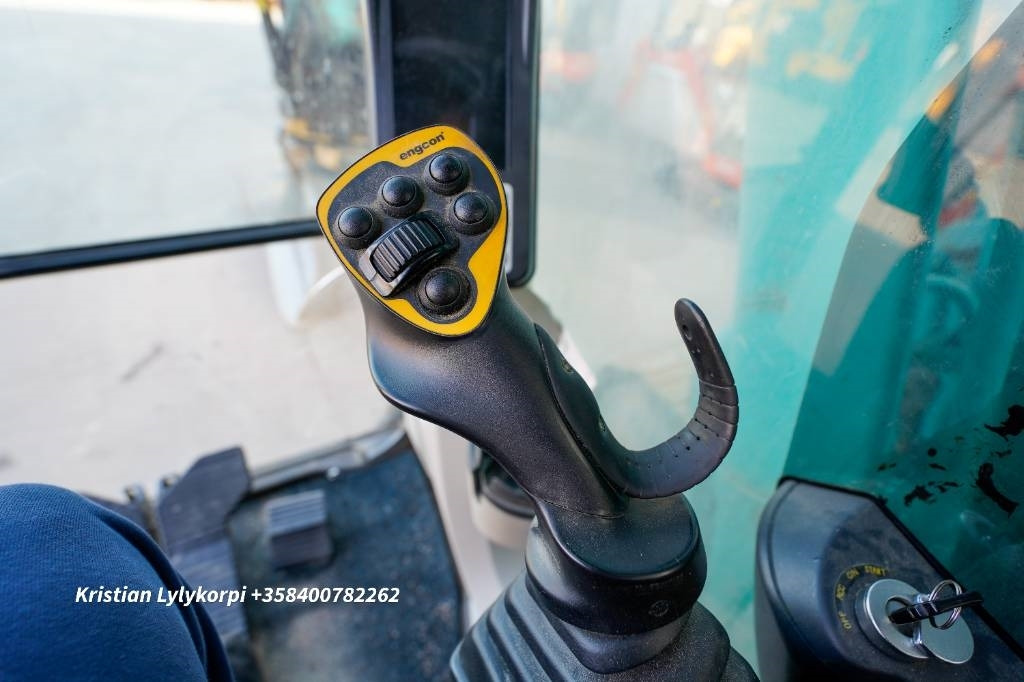 Багер гасеничар Kobelco SK230SRLC-5E STAGE V: слика 16 Багер гасеничар Kobelco SK230SRLC-5E STAGE V: слика 16