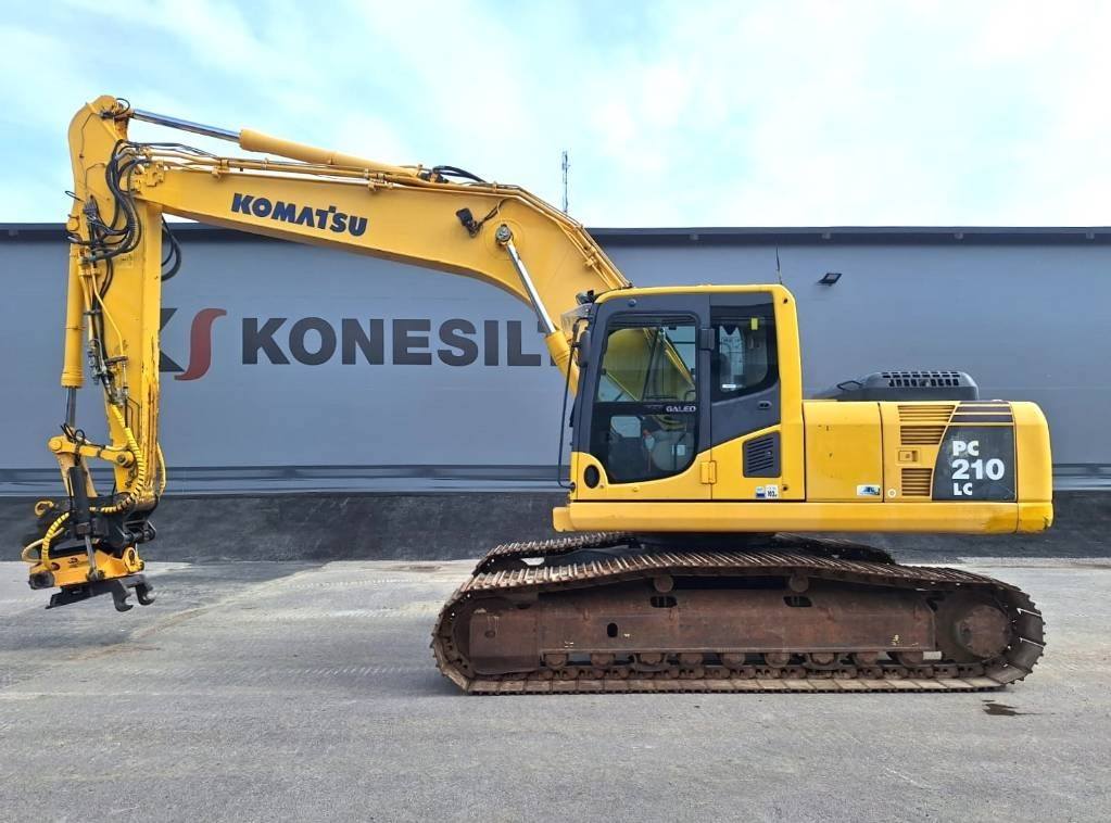 Komatsu MYYTY! SOLD! PC210LC-8 PYÖRITTÄJÄLLÄ - Багер гасеничар: слика 1 Komatsu MYYTY! SOLD! PC210LC-8 PYÖRITTÄJÄLLÄ - Багер гасеничар: слика 1