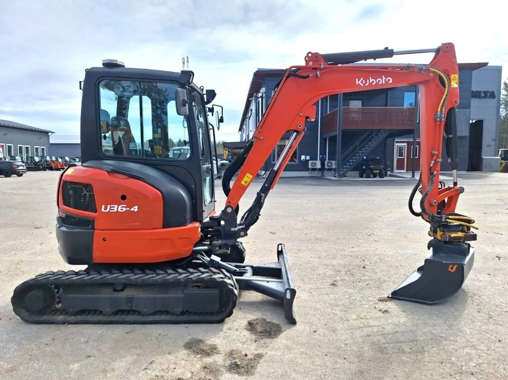 Kubota MYYTY! SOLD! U36-4 PYÖRITTÄJÄLLÄ - Мини багер: слика 5 Kubota MYYTY! SOLD! U36-4 PYÖRITTÄJÄLLÄ - Мини багер: слика 5