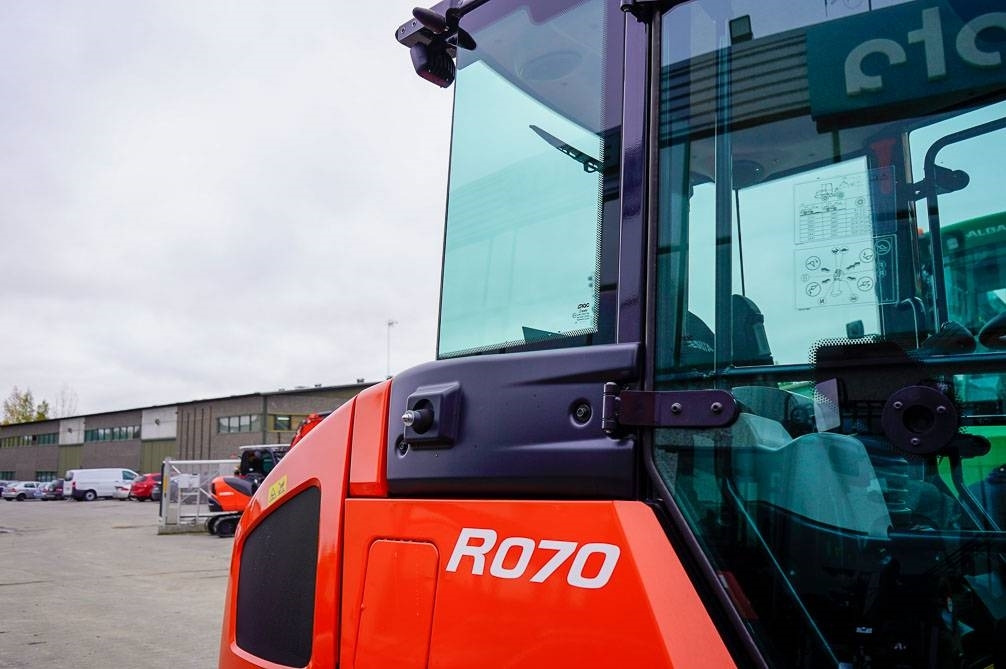 Лизинг на Kubota R070 VARUSTELTU  Kubota R070 VARUSTELTU: слика 22