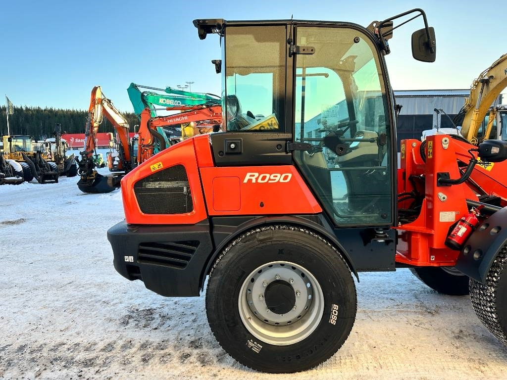 Kubota R090 Auravarustuksella uusi - Натоварувач на тркала: слика 5 Kubota R090 Auravarustuksella uusi - Натоварувач на тркала: слика 5