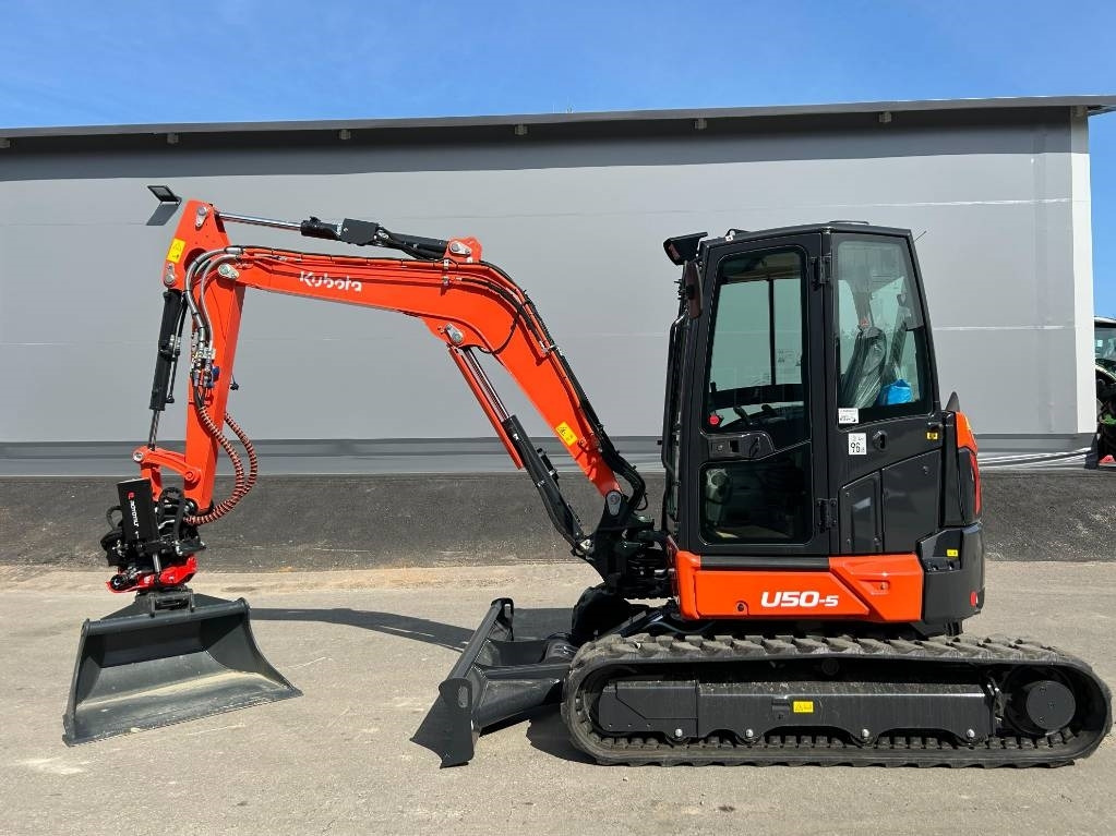Kubota U50-5 DEMO PYÖRITTÄJÄLLÄ - Мини багер: слика 1 Kubota U50-5 DEMO PYÖRITTÄJÄLLÄ - Мини багер: слика 1