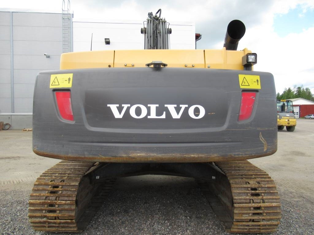 Volvo EC300DL PYÖRITTÄJÄLLÄ - Багер гасеничар: слика 4 Volvo EC300DL PYÖRITTÄJÄLLÄ - Багер гасеничар: слика 4