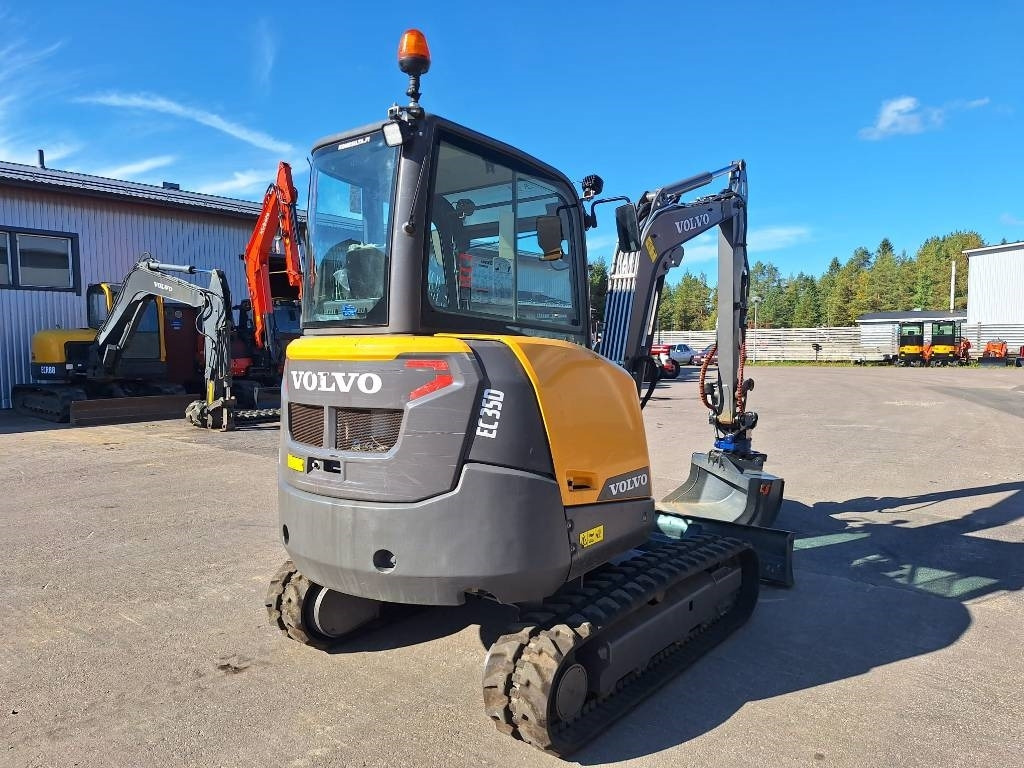 Volvo EC35D PYÖRITTÄJÄLLÄ  - Мини багер: слика 4 Volvo EC35D PYÖRITTÄJÄLLÄ  - Мини багер: слика 4