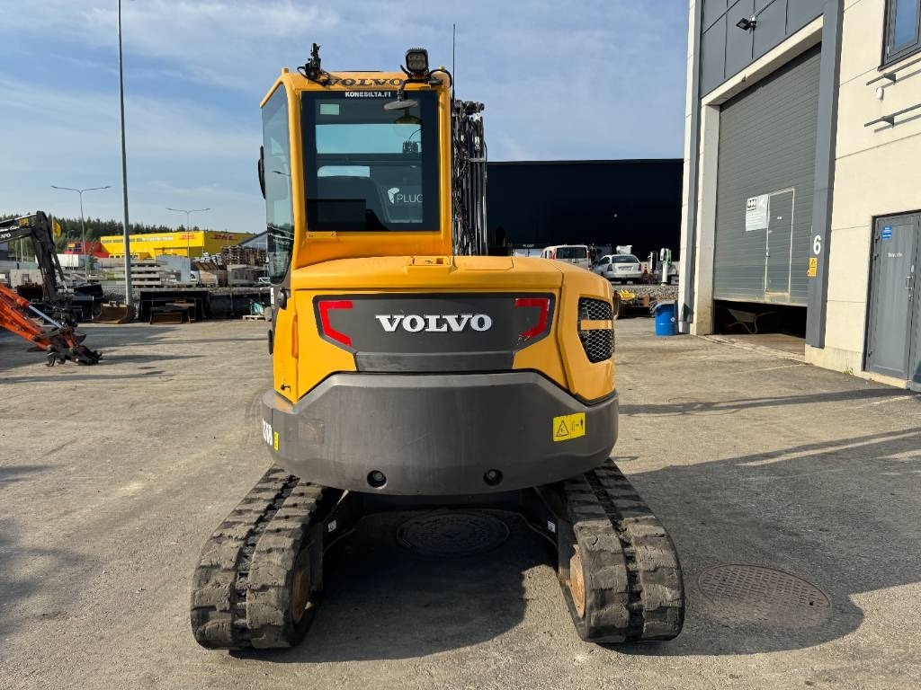 Volvo ECR58D PYÖRITTÄJÄLLÄ  - Мини багер: слика 4 Volvo ECR58D PYÖRITTÄJÄLLÄ  - Мини багер: слика 4