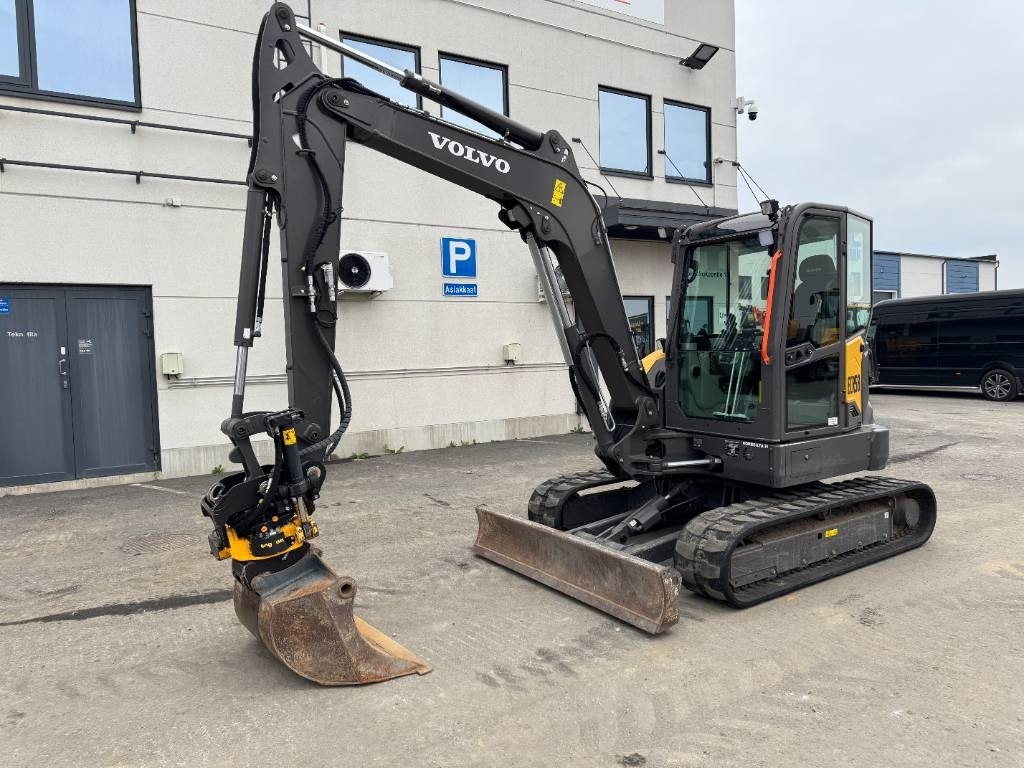 Volvo ECR58F PYÖRITTÄJÄLLÄ - Мини багер: слика 2 Volvo ECR58F PYÖRITTÄJÄLLÄ - Мини багер: слика 2