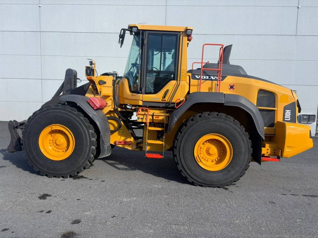 Volvo L 110 H - Натоварувач на тркала: слика 1 Volvo L 110 H - Натоварувач на тркала: слика 1