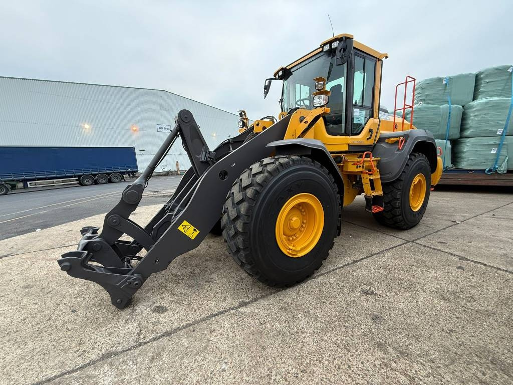 Volvo L110H LONG BOOM - Натоварувач на тркала: слика 1 Volvo L110H LONG BOOM - Натоварувач на тркала: слика 1