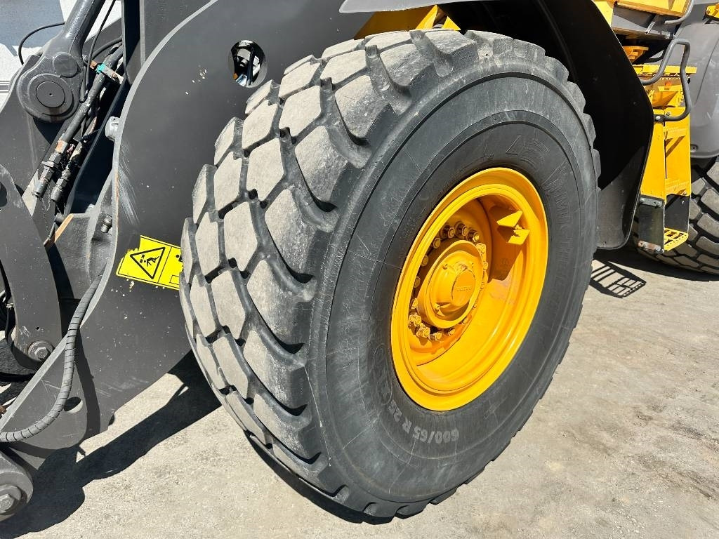 Лизинг на Volvo L70G vipuohjaus, 3' ja 4' hydr  Volvo L70G vipuohjaus, 3' ja 4' hydr: слика 10