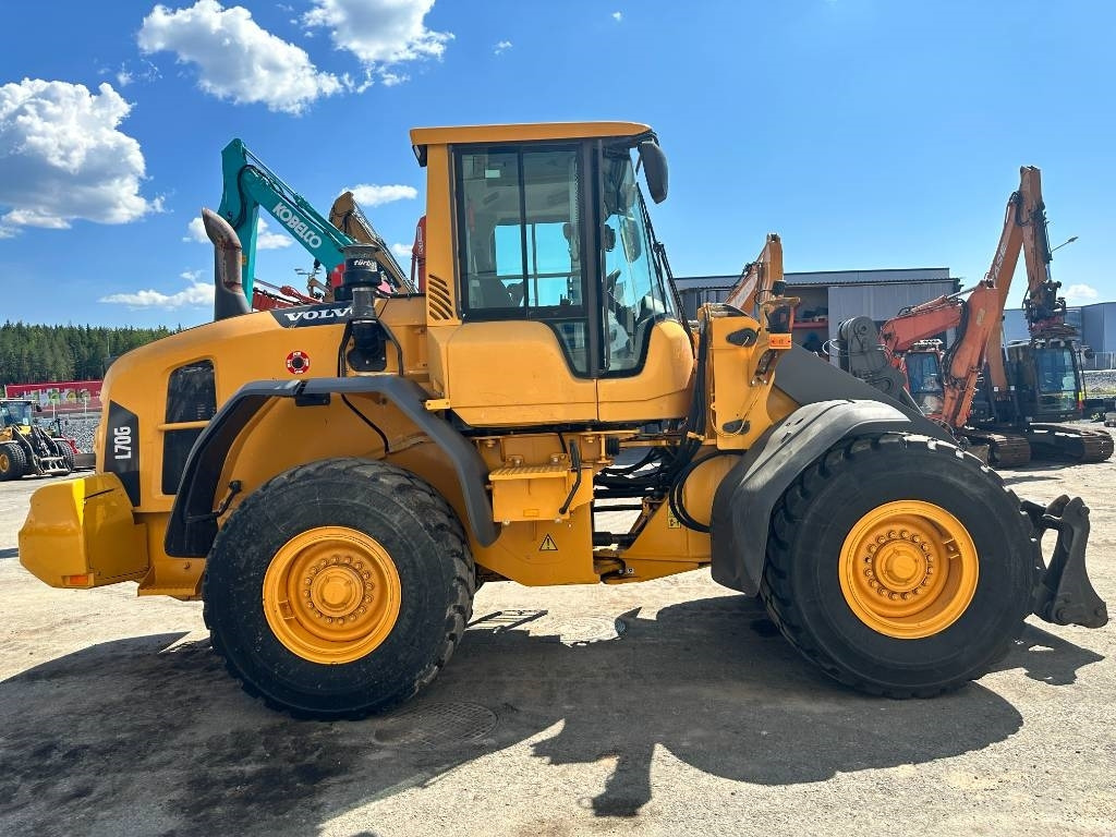 Лизинг на Volvo L70G vipuohjaus, 3' ja 4' hydr  Volvo L70G vipuohjaus, 3' ja 4' hydr: слика 6